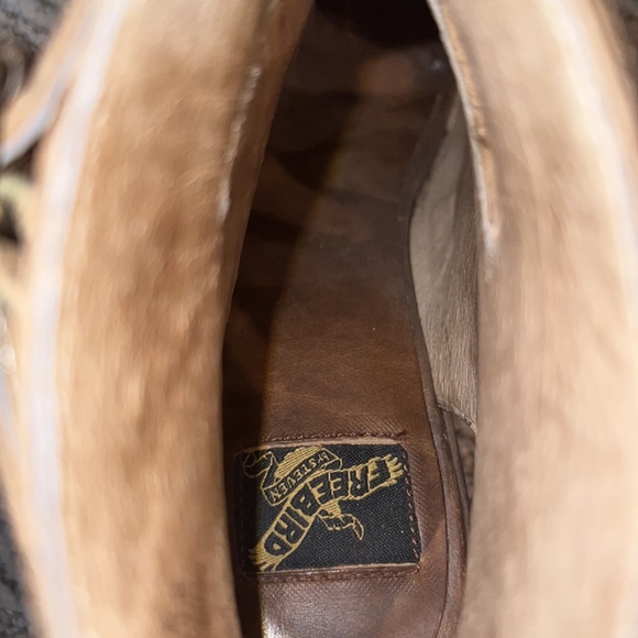 Freebird by Steven Quail in Tan- Size 6 - Picture 11 of 13